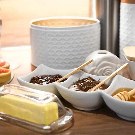 Marina Bed & Breakfast *