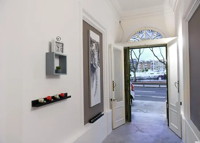 Marina Bed & Breakfast *